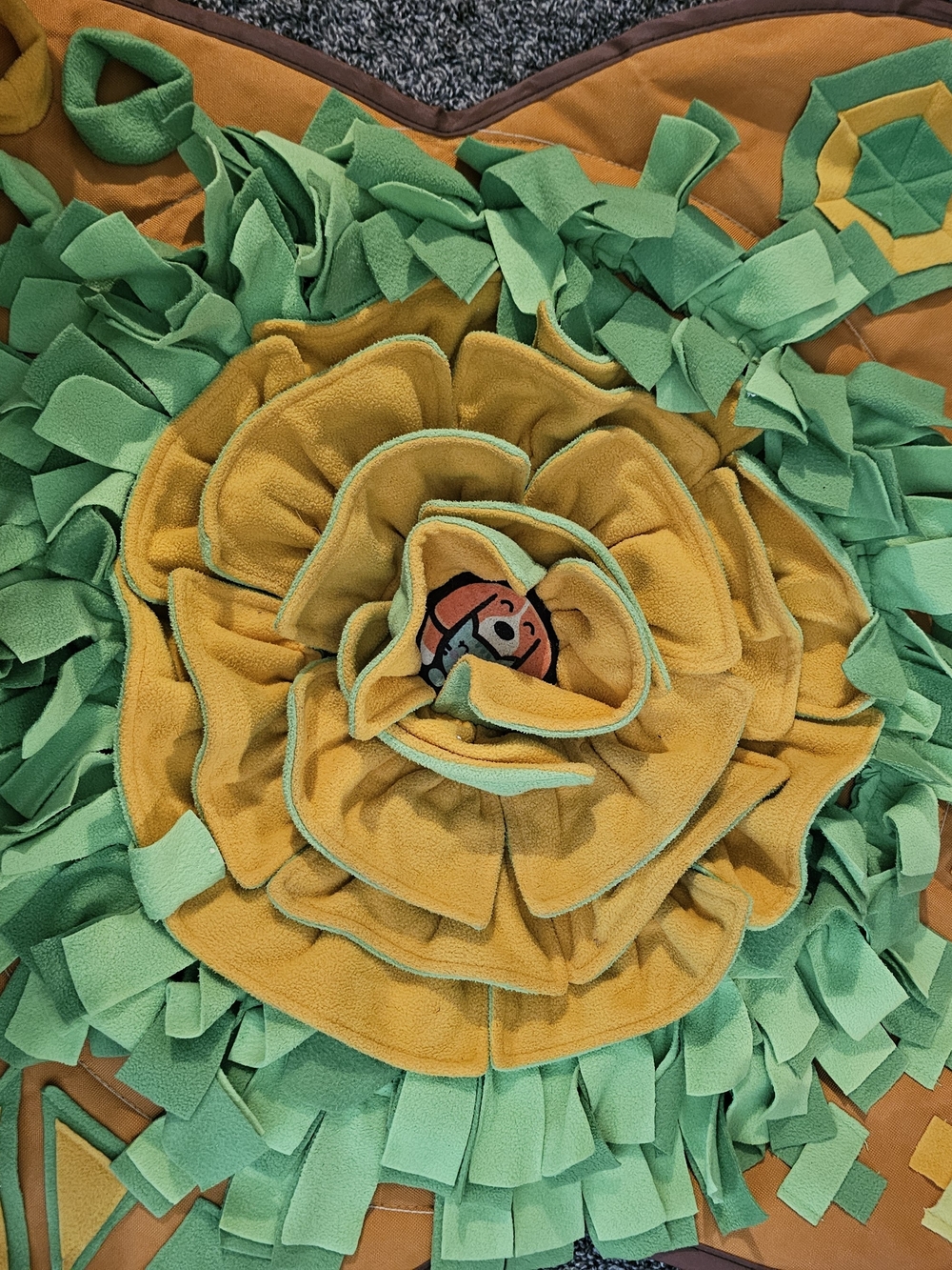 Green and Yellow Snuffle Mat